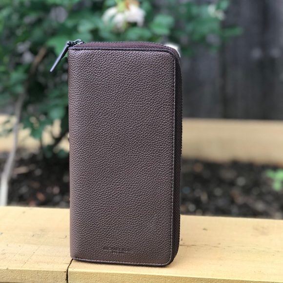 NWT Micheal Kors men’s wallet - Picture 1 of 6